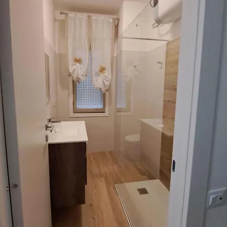 In 24425 アパート *