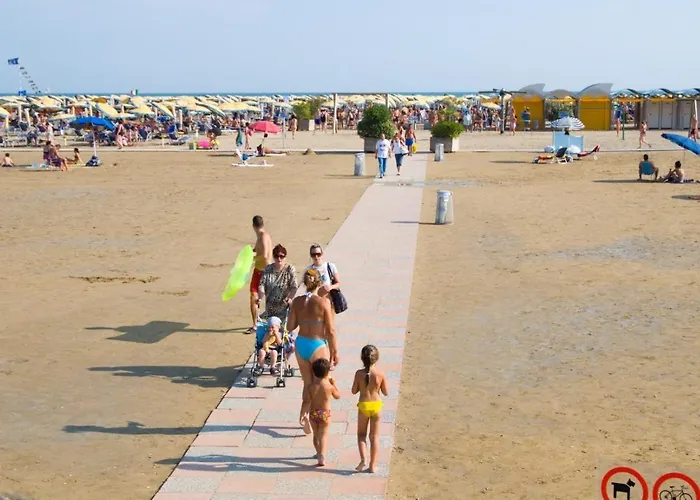 Апартаменти In 24425